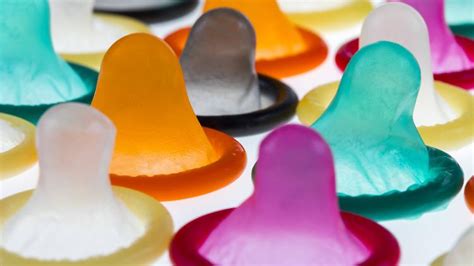 Blowjob ohne Kondom gegen Aufpreis Bordell Ostende